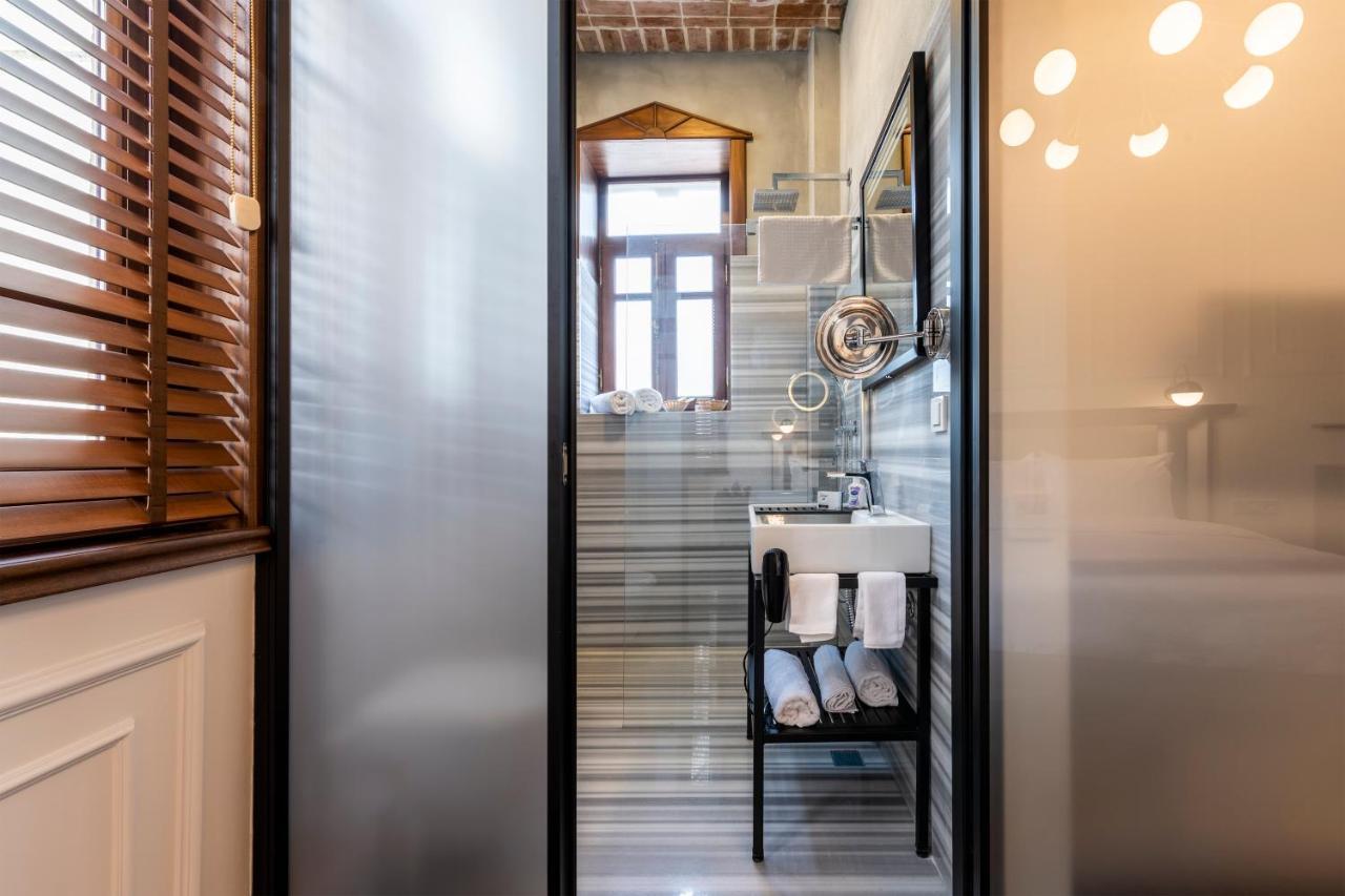 Peranox Boutique Hotel Istanbul Bagian luar foto