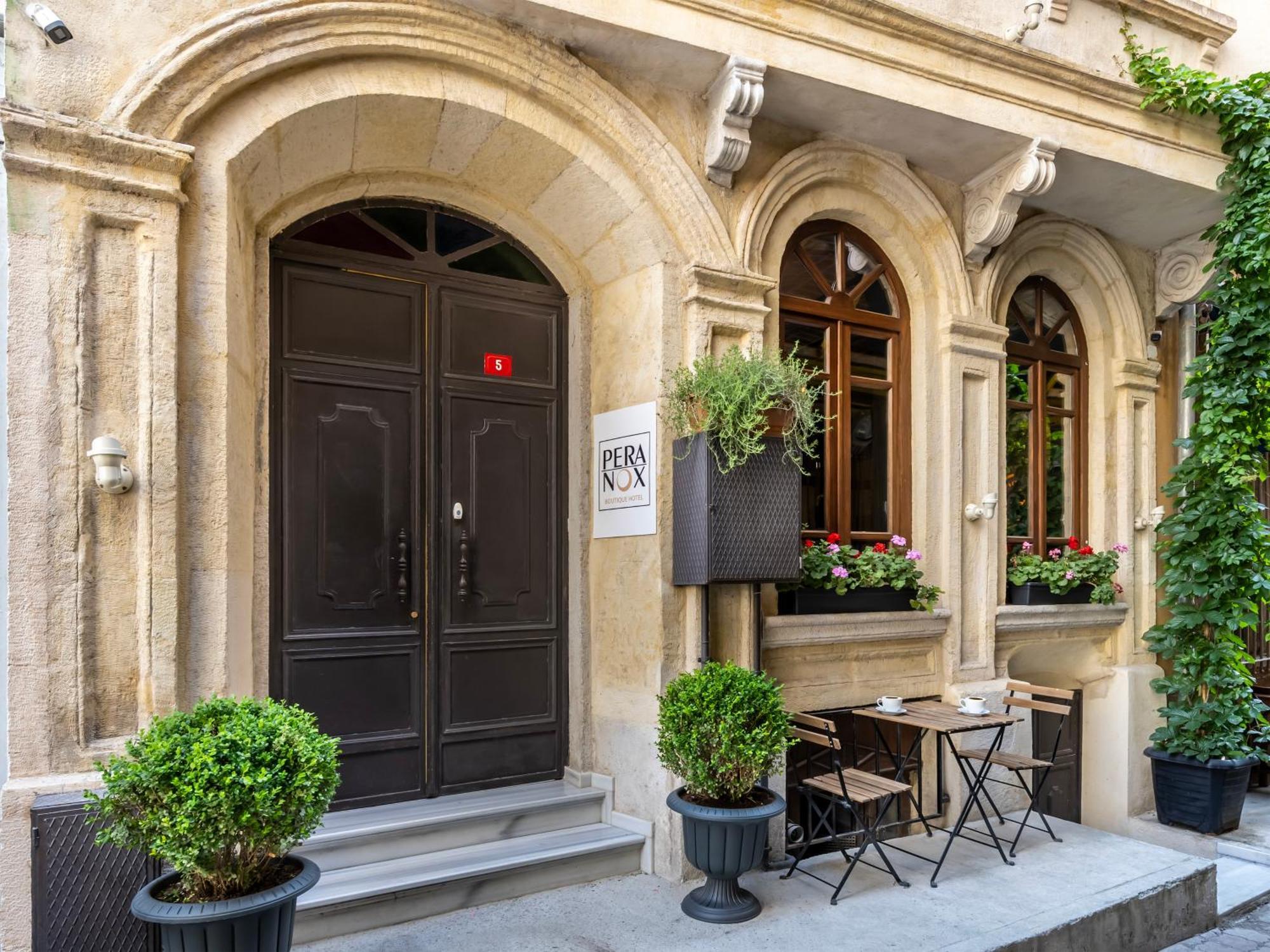 Peranox Boutique Hotel Istanbul Bagian luar foto